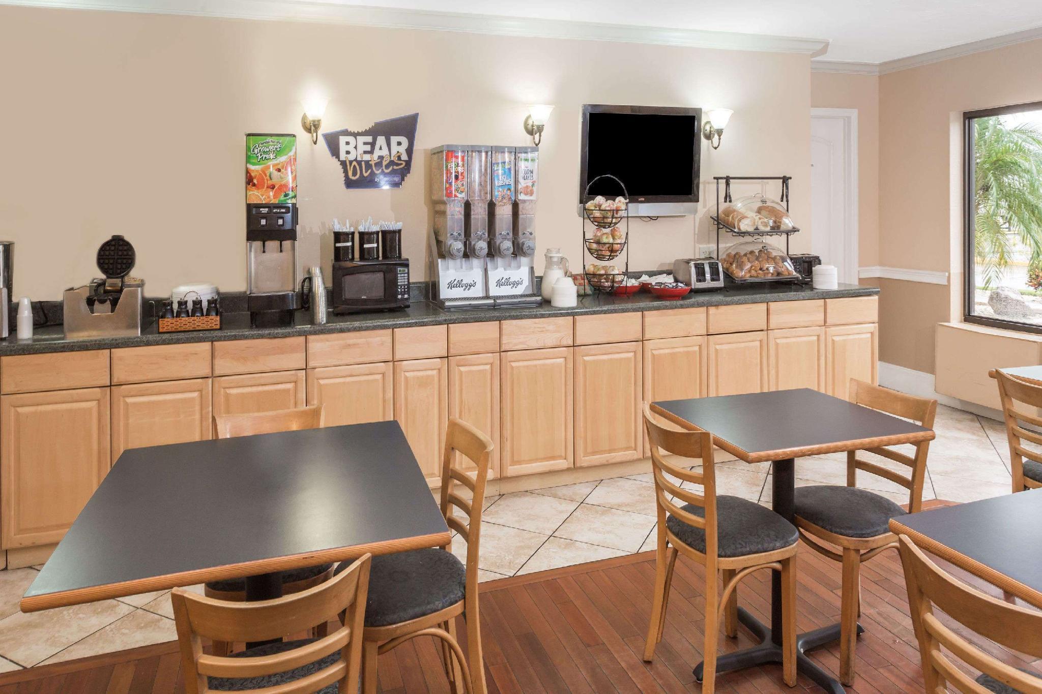 Quality Inn Fort Myers - Cape Coral Εξωτερικό φωτογραφία