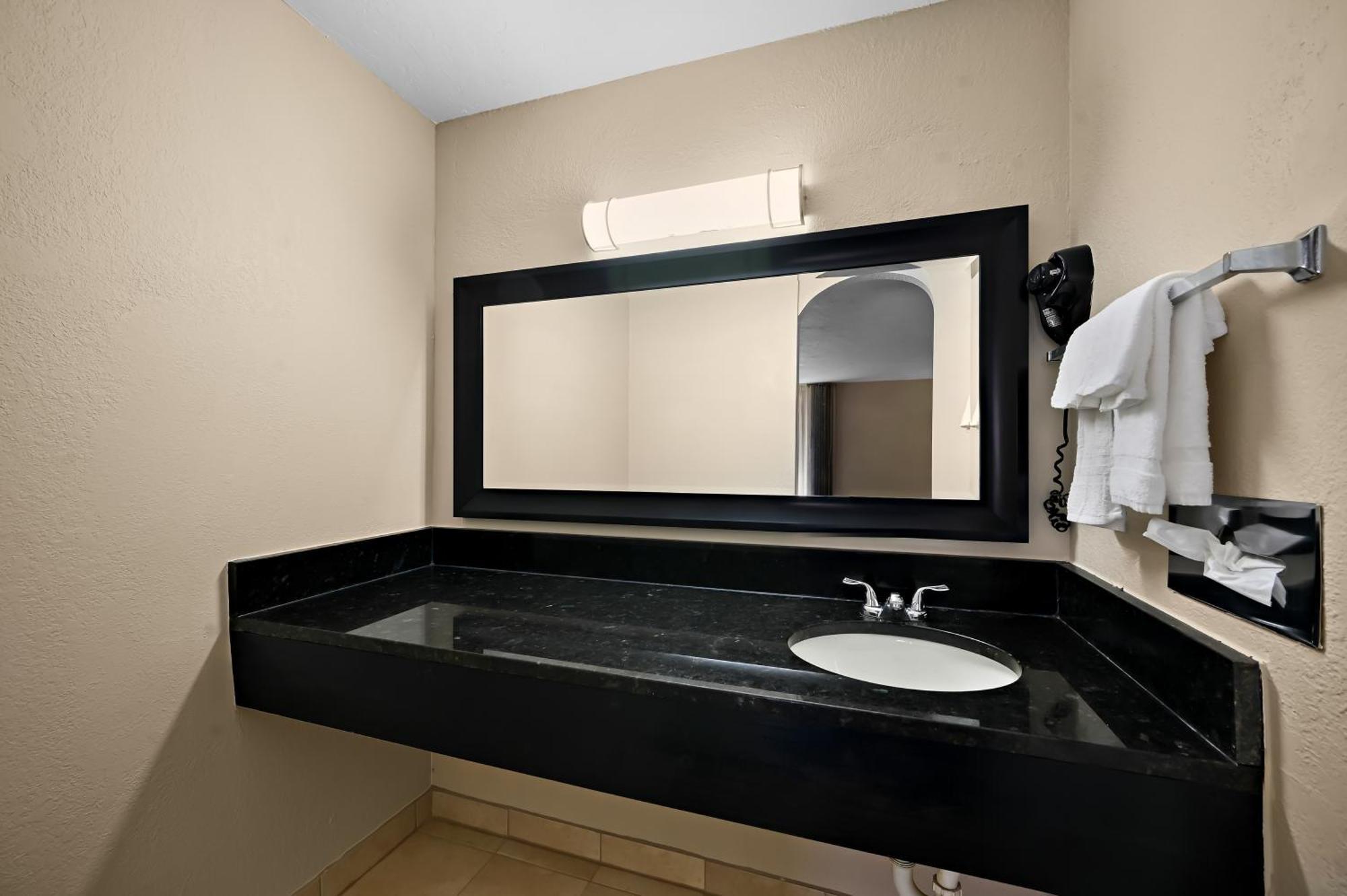 Quality Inn Fort Myers - Cape Coral Εξωτερικό φωτογραφία